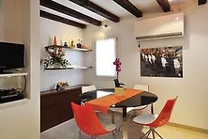 Creme Caramel Apartment Venice