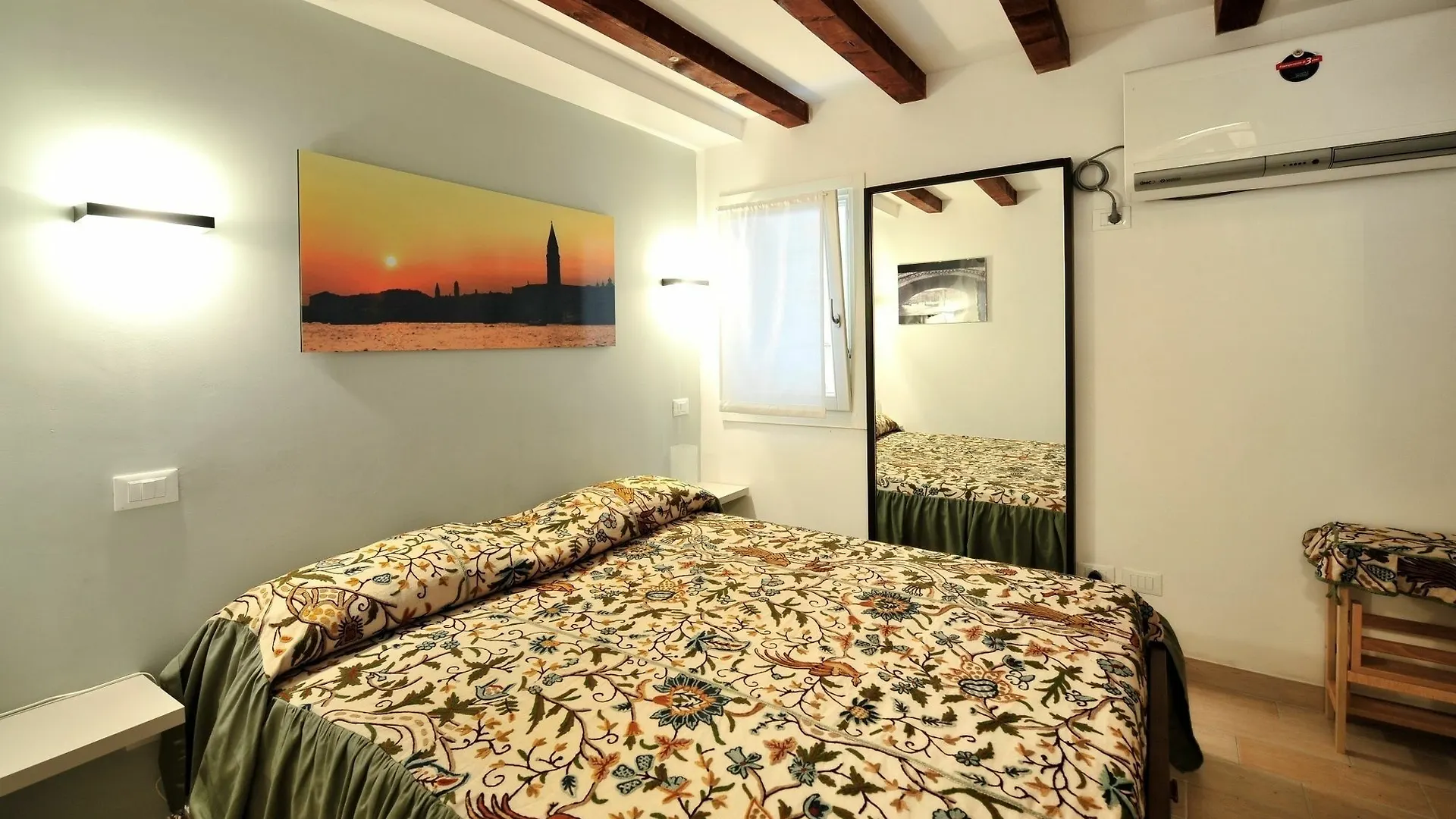 Creme Caramel Apartment Venice Italy